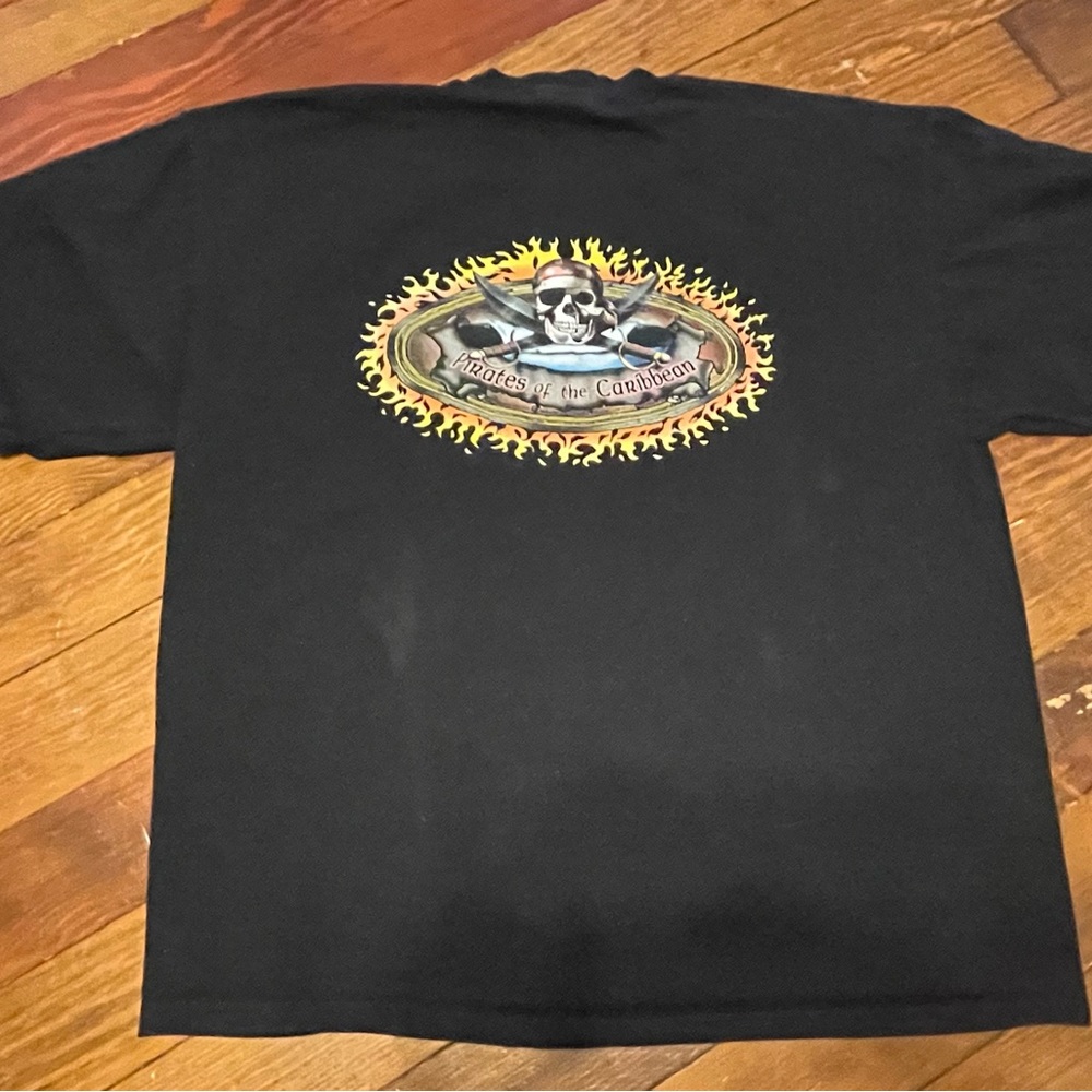 Vintage Pirates of the Caribbean shirt Disneyland XXL